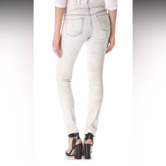 J BRAND women’s size 28 'RAIL' MID RISE JEANS IN HYSTERIA WASH - Picture 3 of 6